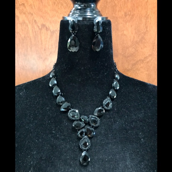Statement Piece Set